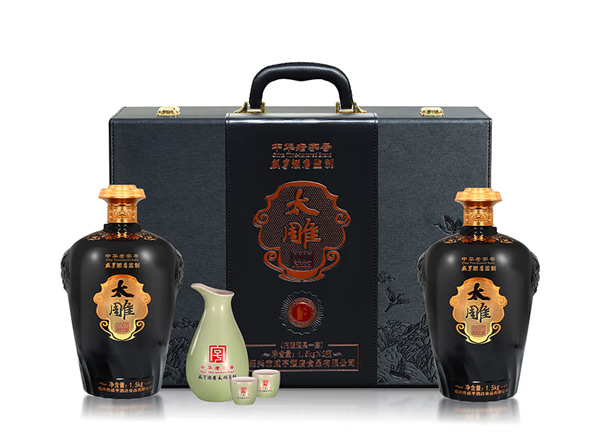 达州咸亨酒店太雕黄酒回收太雕2007原酿礼盒1.5kg*2糯米酒半甜绍兴黄酒